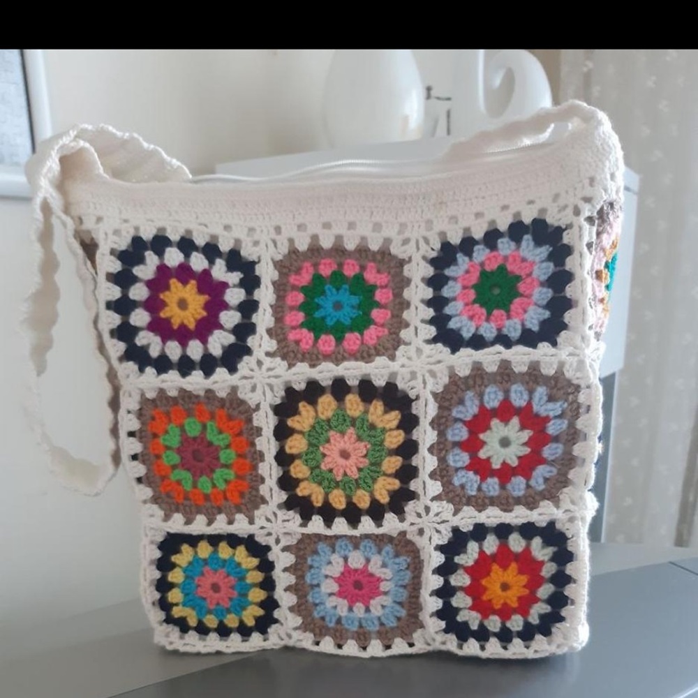 Handmade shoulder bag